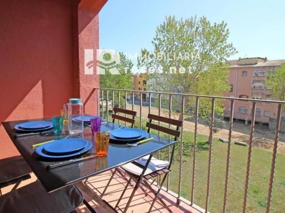 Apartment for sale in De la Lluna, Muga – Gran Reserva – Badia
