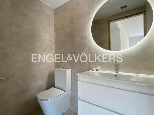 Apartment for sale on Avinguda Antoni Margarits, 3, La Vila