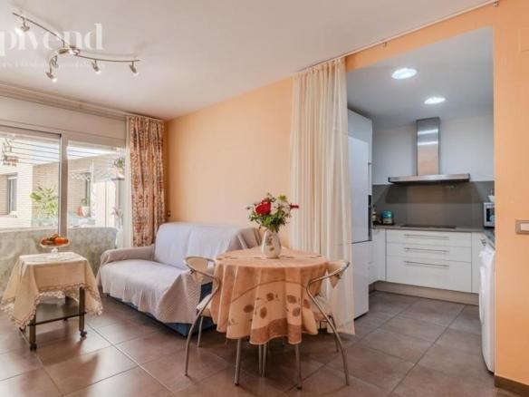Apartment for sale in Barraquer, Centre