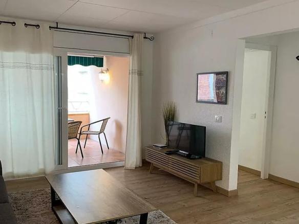 Apartment for sale on Avenida Mare de Deu de Montserrat, 18, Center
