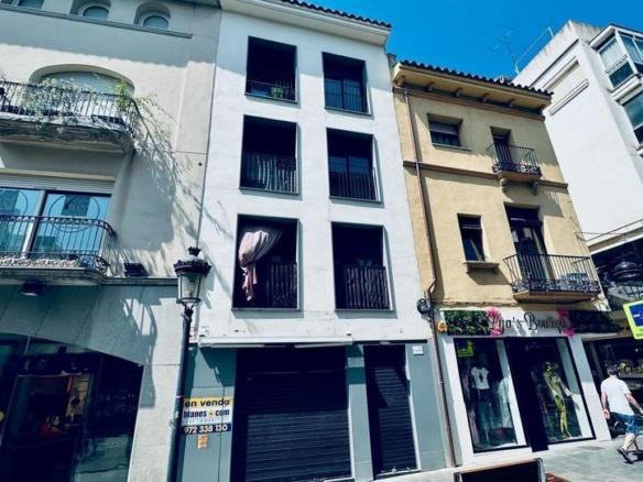 Apartment for sale in Ample, 33, Centre