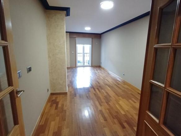 Apartment for sale in Voluntariado, Old City