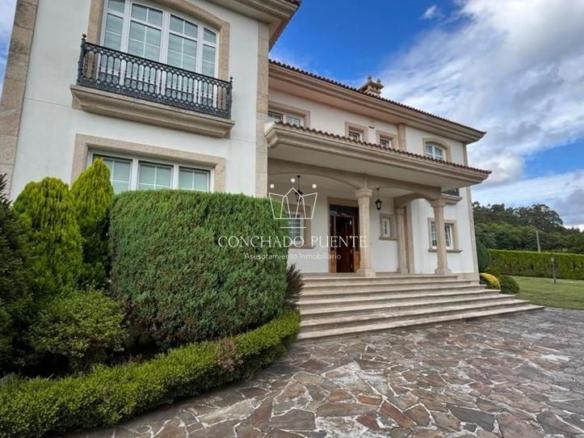 House or chalet for sale in Gabenlle, A Laracha