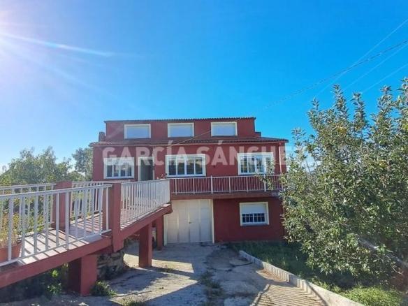 House or villa for sale in Aldea Fuente de Mouro, 9, Boiro