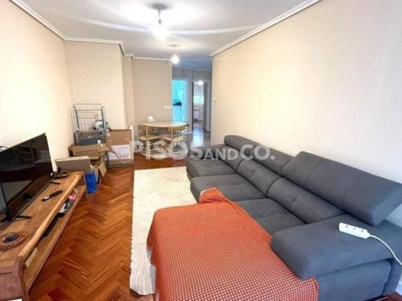 Apartment for sale in Calle Lagoas, Monte Alto – Zalaeta – Atocha
