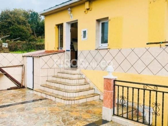 House or chalet for sale in Lugar Coruxos, Cambre