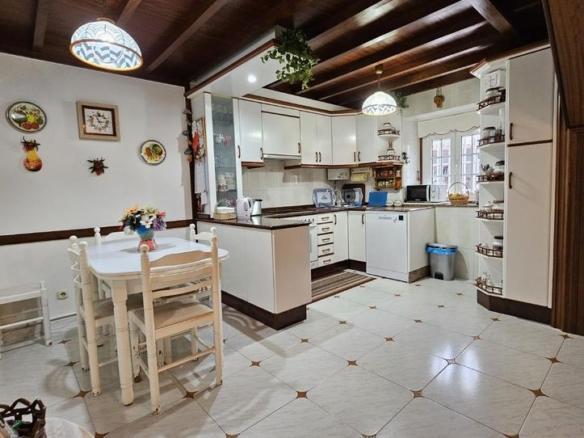 House or chalet for sale in Erboedo, A Laracha