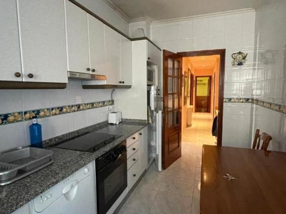 Apartment for sale in Piñeiros- Freixeiro