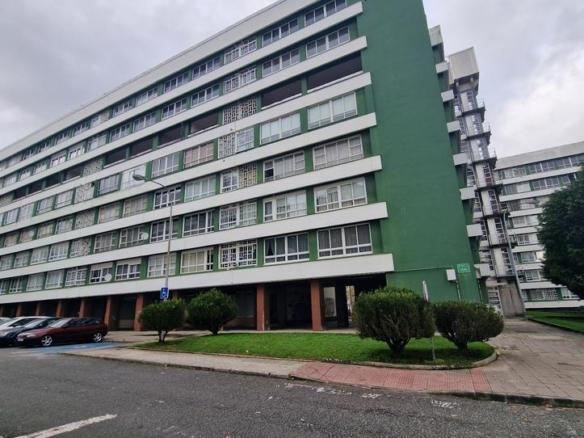 Apartment for sale on Calle de Cádiz, Caranza