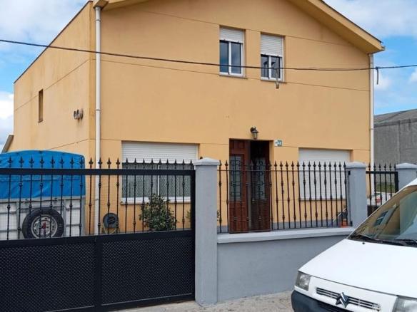 House or villa for sale in A Ponte Rosende, 110, Carballo