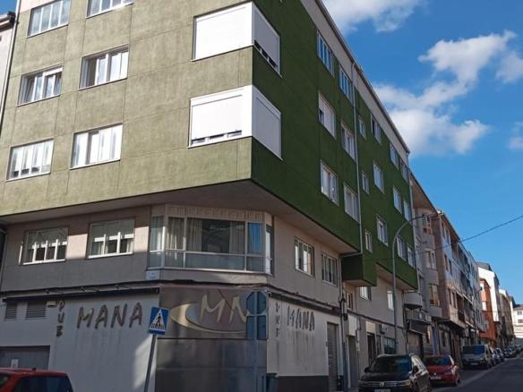 Apartment for sale on Avenida de Alfonso Molina, 2, Santa Comba