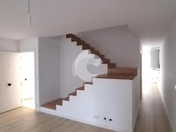 Duplex for sale in Cuatro Caminos – Plaza de la Cubela