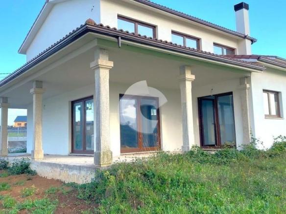 House or villa for sale in Piñeiro, Carballo