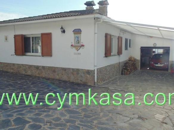 House or villa for sale in Aiguaviva Parc