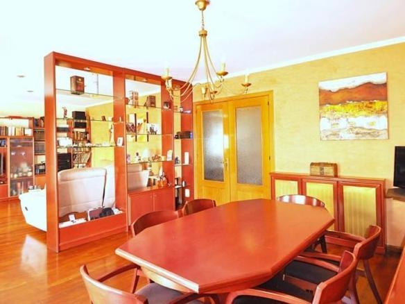 Apartment for sale in Venècia, 19, Center