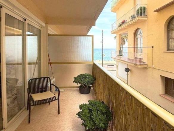 Apartment for sale on Joan Durall Street, Centre