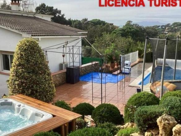 House or chalet for sale in Figuera, Aiguaviva Parc