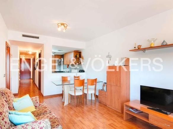 Apartment for sale on Carrer Empordà, El Port