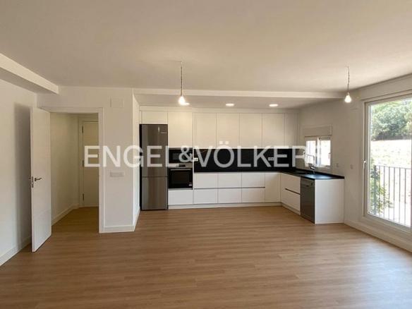 Apartment for sale on Avinguda Antoni Margarits, 3, La Vila