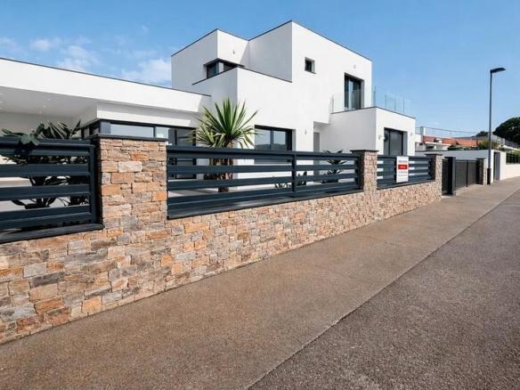 House or villa for sale in Nord
