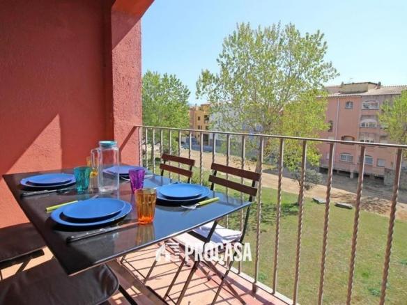 Apartment for sale in De la Lluna, Muga – Gran Reserva – Badia