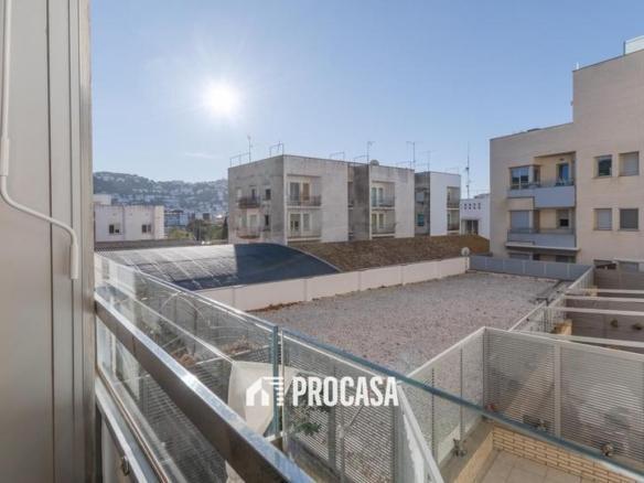 Apartment for sale in Barraquer, Centre