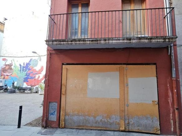 Building for sale on Carrer Sant Ferriol, Olot