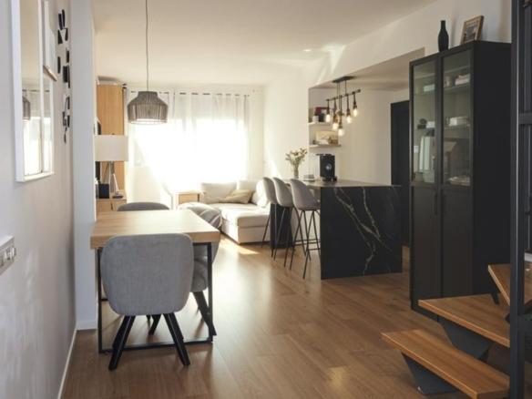 Duplex for sale in Eixample – Horta Capallera