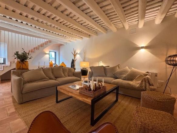 Rustic property for sale at Carretera Castell D’empordà, 38, La Bisbal d’Empordà
