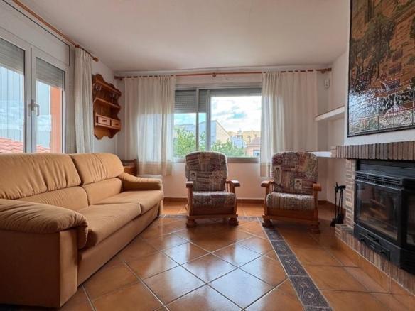 House or villa for sale in Carrer de la Ribagorça, Molí de Vent – La Sauleda