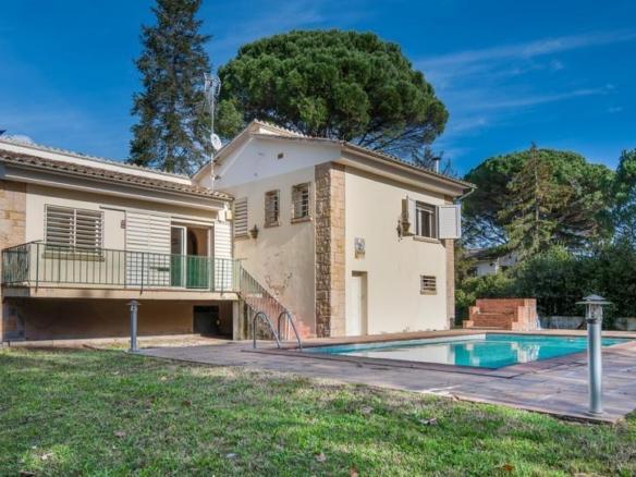 House or chalet for sale in Vilobí d’Onyar