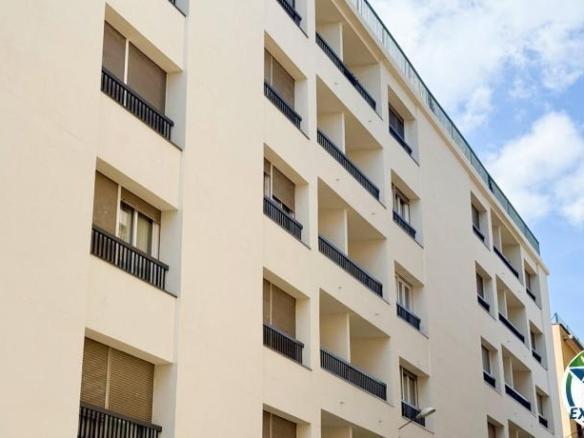 Apartment for sale in De L’esperança, 16, Center