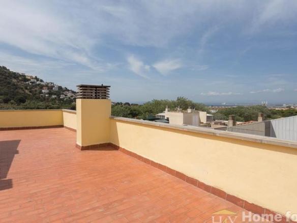 Duplex for sale in Vienna, 28, Els Grecs – Mas Oliva