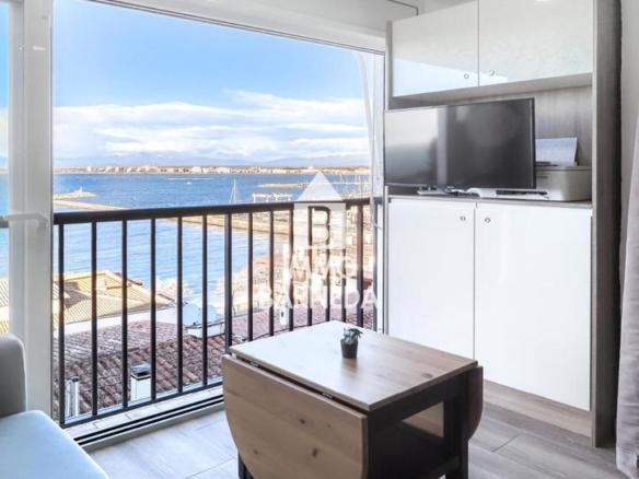 Apartment for sale in Mila I Fontanals, 23, Almadrava – Canyelles – Puig-Rom