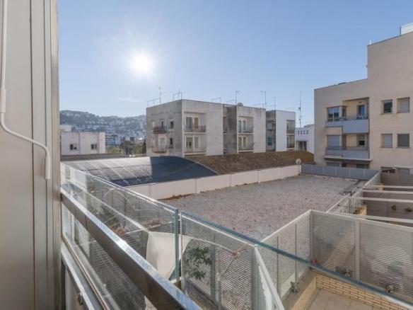 Apartment for sale in Barraquer, Centre