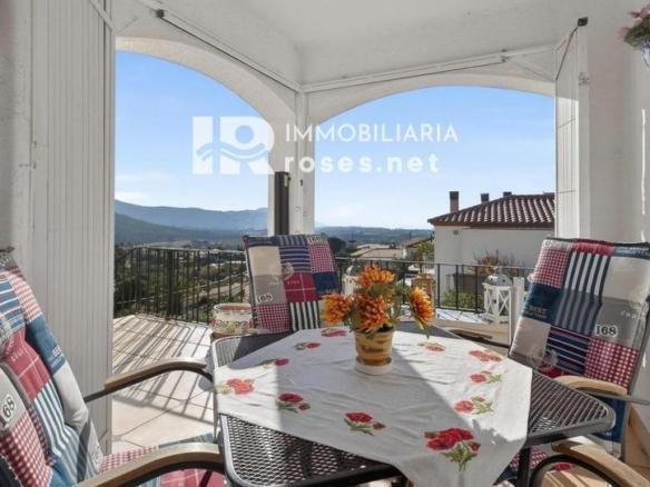 House or villa for sale in Cordova, Nord