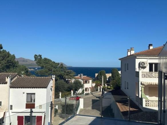House or chalet for sale in Carrer Roses, Cau del Llop – Super Fener – Fener