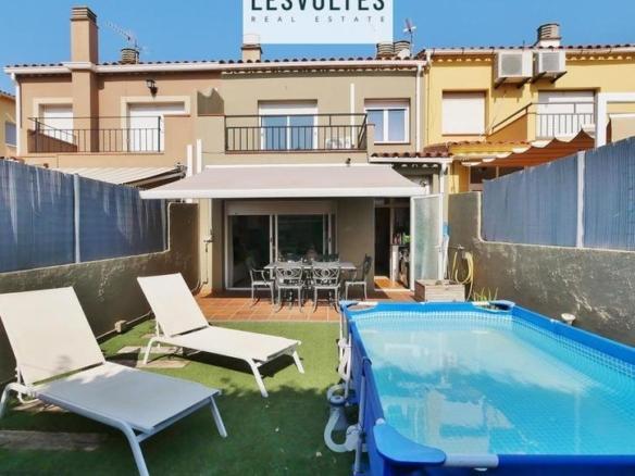 Semi-detached house for sale in Carrer de Les Gavarres, Piverd – Vila-Seca – Bruguerol