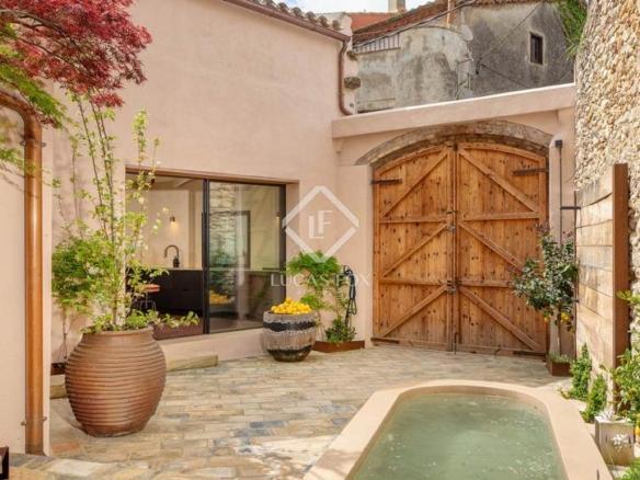 House or villa for sale in Parc Bosc – Castell