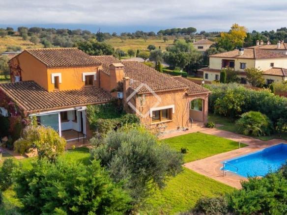 House or villa for sale in Peralada