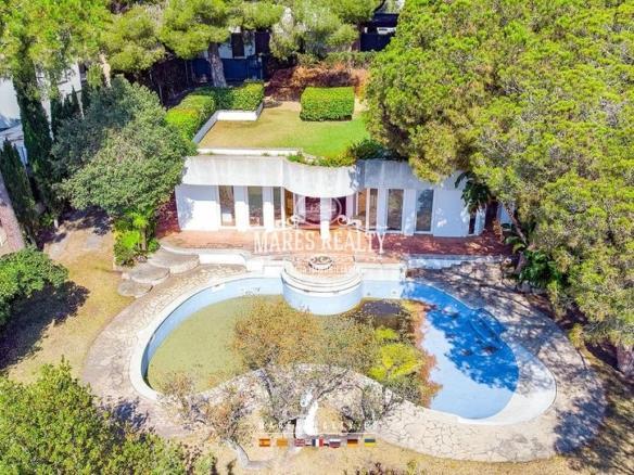 House or villa for sale in Montgoda