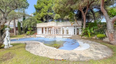 House or villa for sale in Montgoda