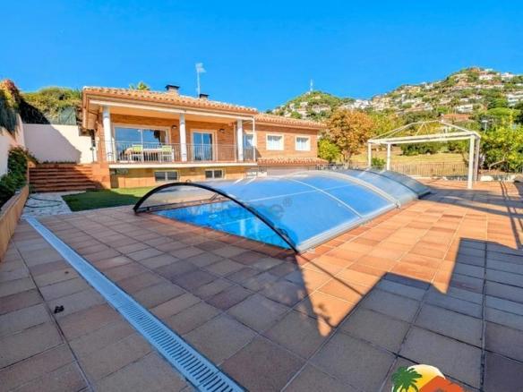 House or villa for sale in Roca Grossa