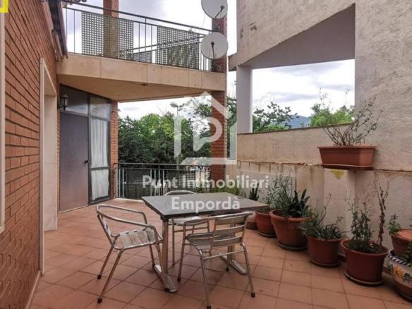 House or villa for sale on Calle Ponent, Centre