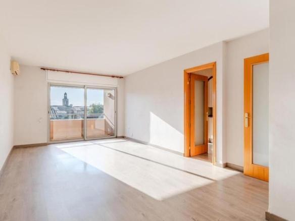 Apartment for sale in Joan Miró, Riudellots de la Selva