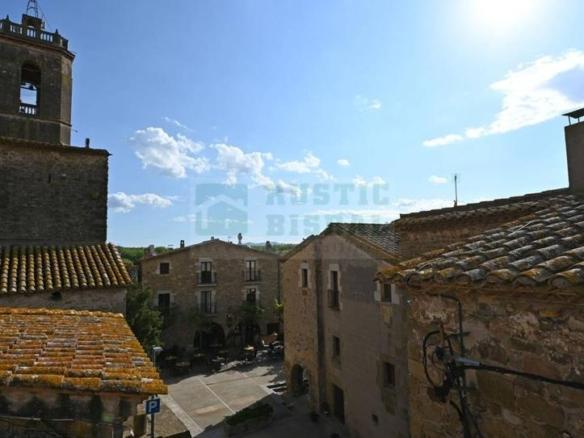 Rustic property for sale in Colomers
