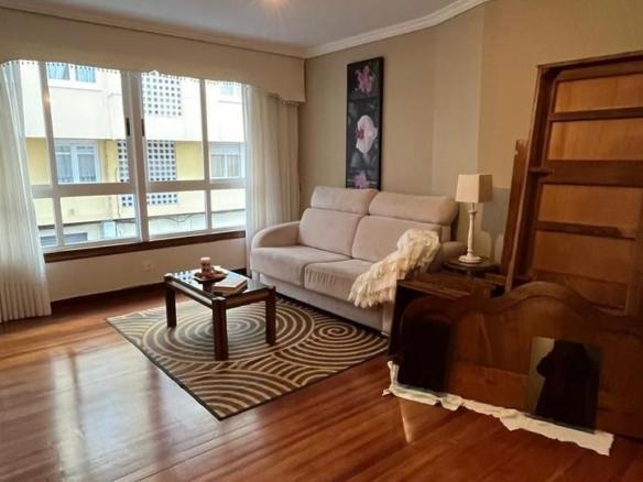 Apartment for sale in Travesía de Orillamar, Monte Alto – Zalaeta – Atocha