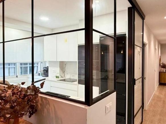 Apartment for sale in Antón Vilar Ponte, Falperra – Santa Lucía