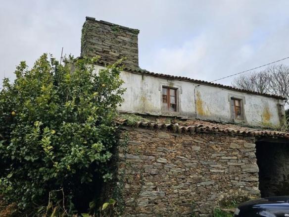 Rustic property for sale in A Tarroeira, Abegondo