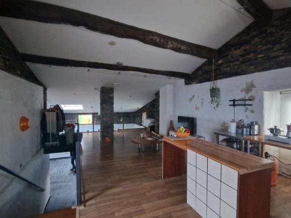 House or villa for sale in Sedes – Pedroso – Doso